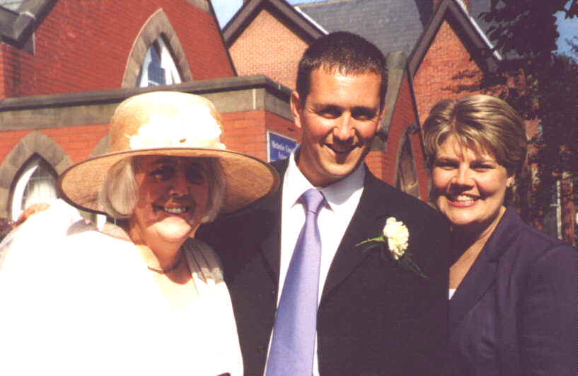 Anne, Andrew and Sarah McKinnell (click to enlarge)